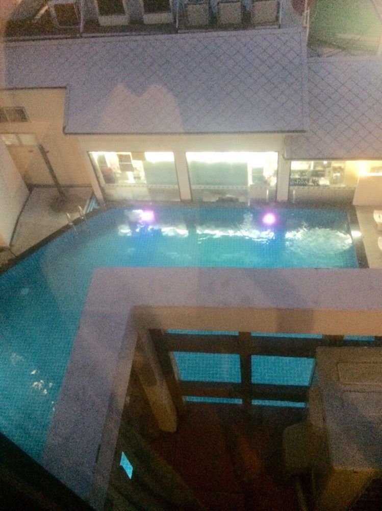 Mango Lagoon Place Khách sạn