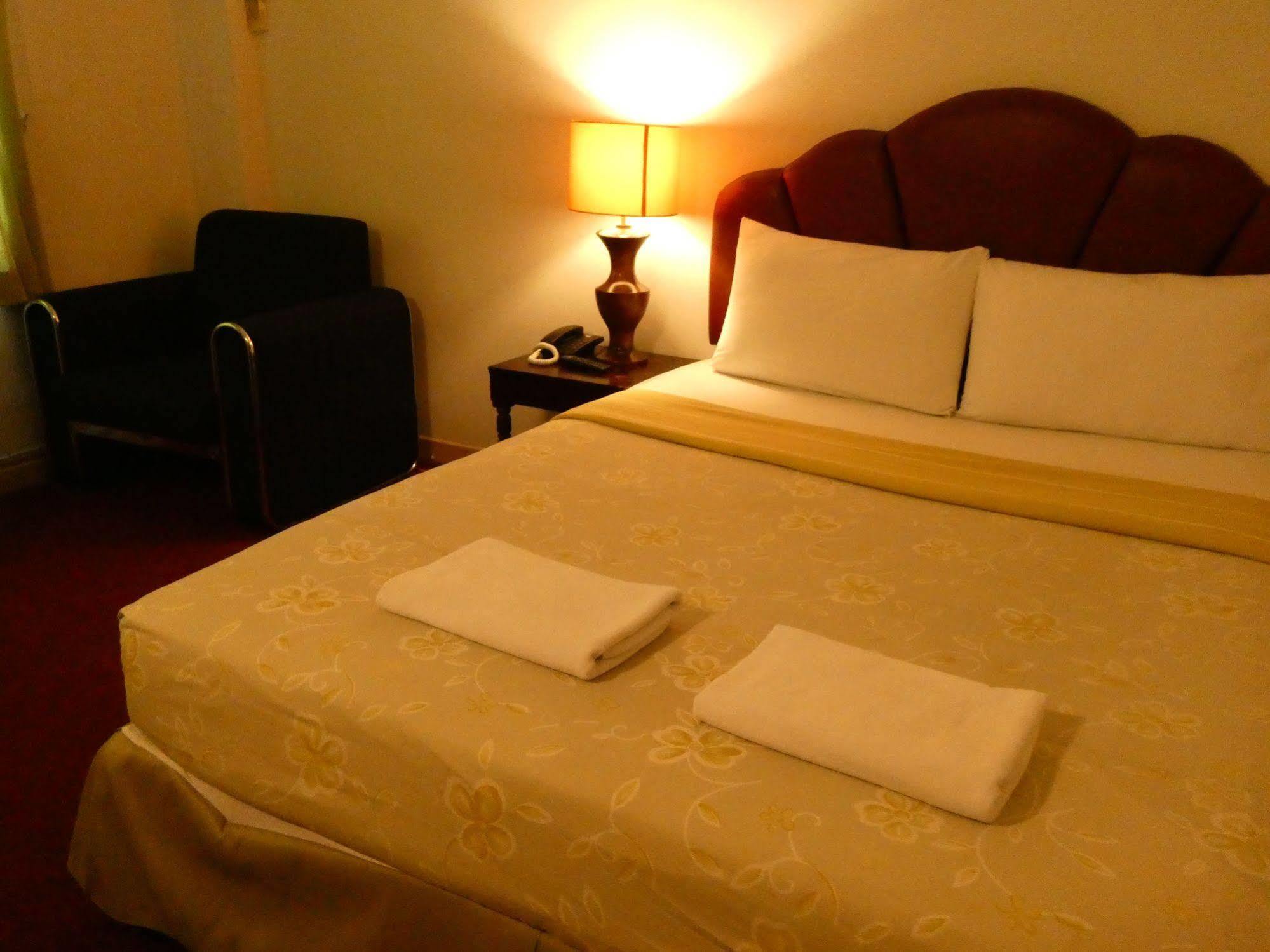 Mango Lagoon Place Khách sạn